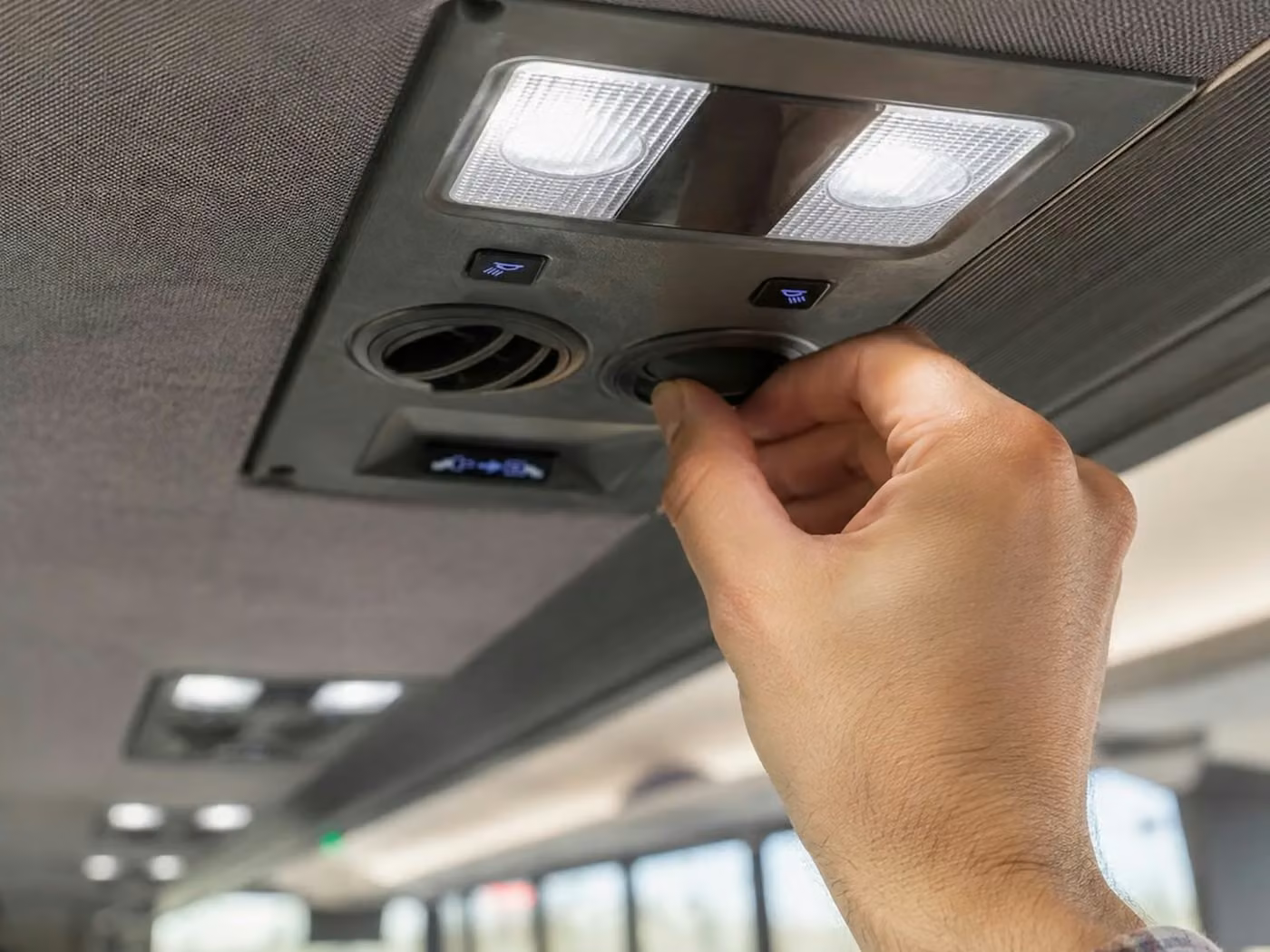 aiken 15 passenger minibus air conditioning