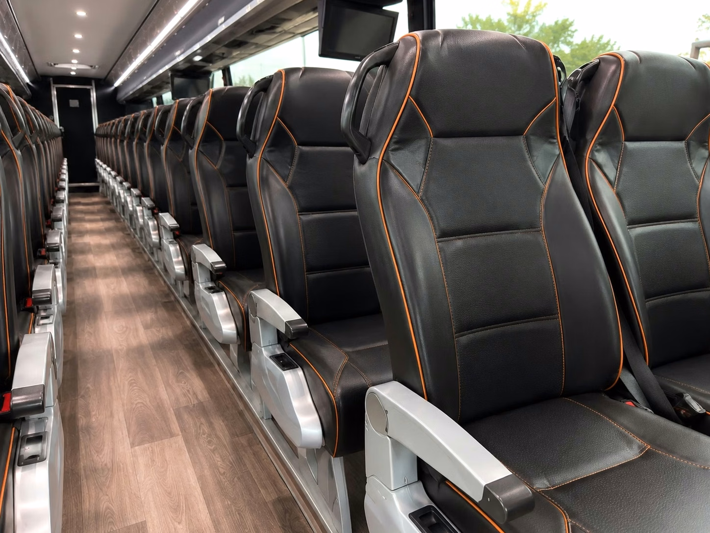 aiken 15 to 35 passenger wedding minibuses for aiken guest transfers