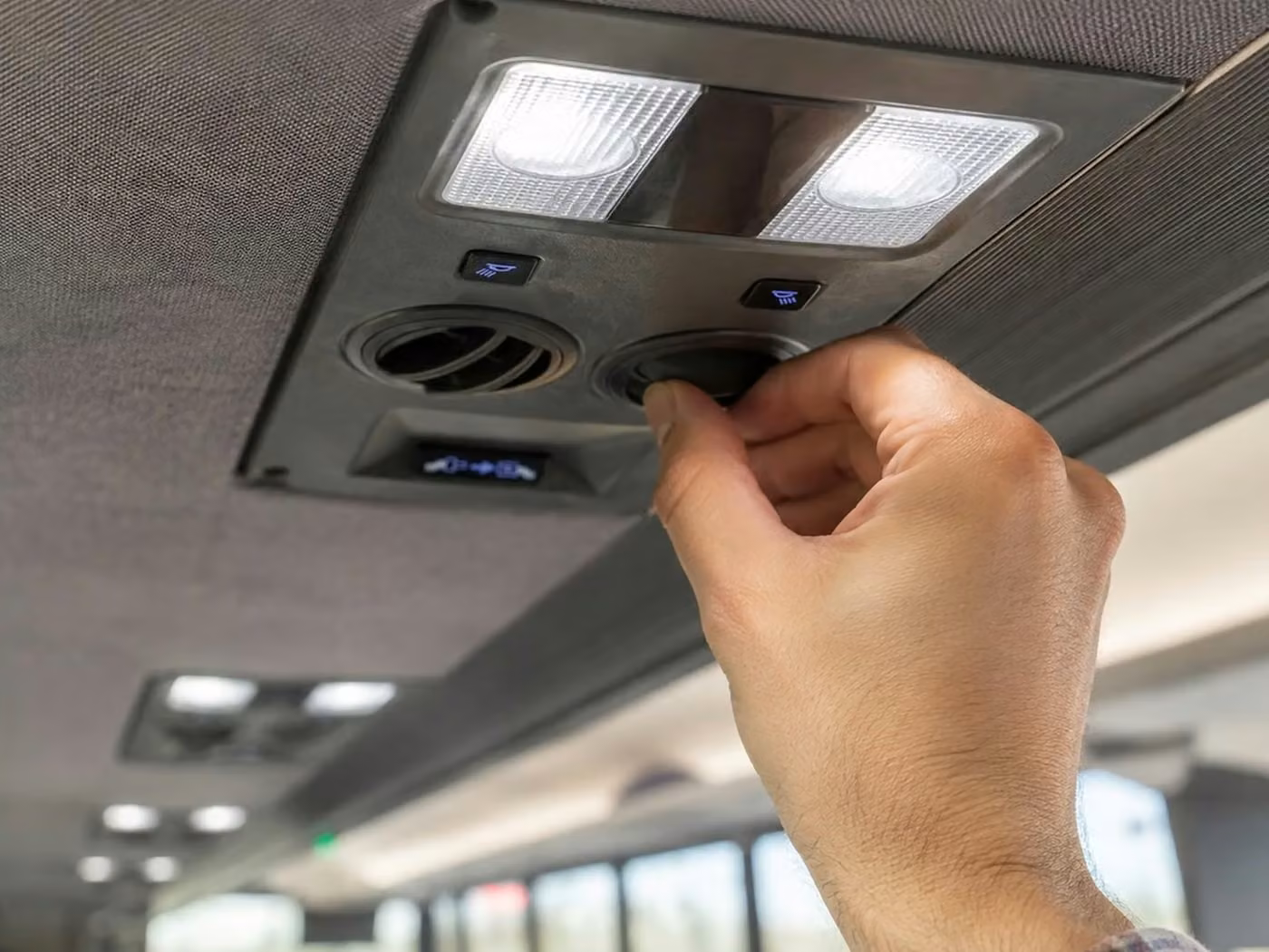 aiken 20 passenger minibus air conditioning