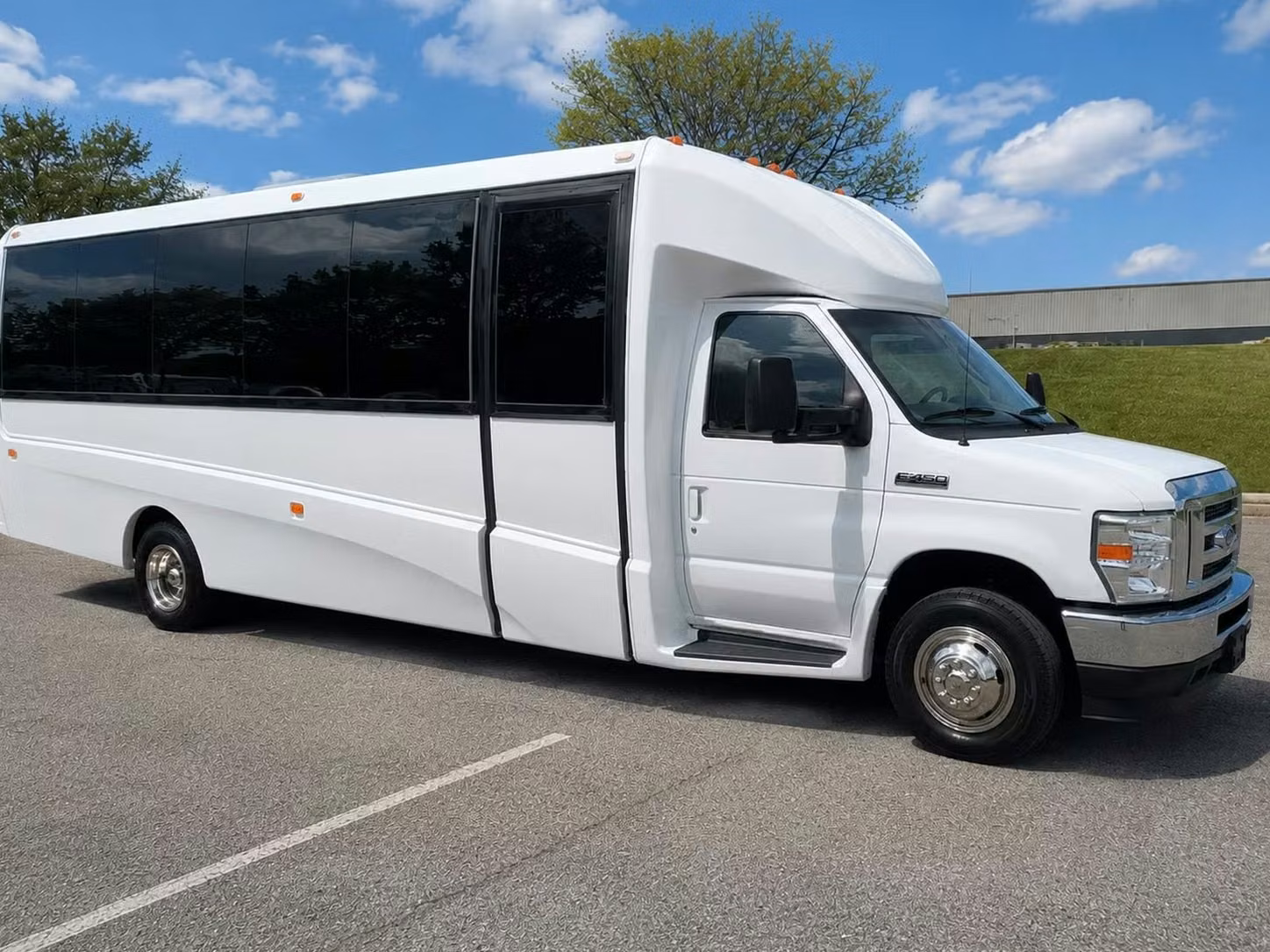 aiken 20 passenger minibus rental