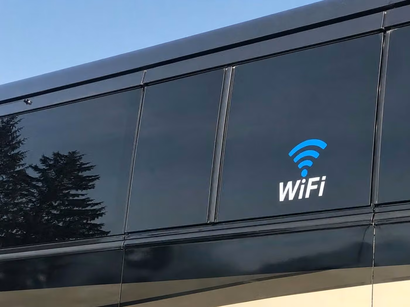 aiken 25 passenger minibus wifi