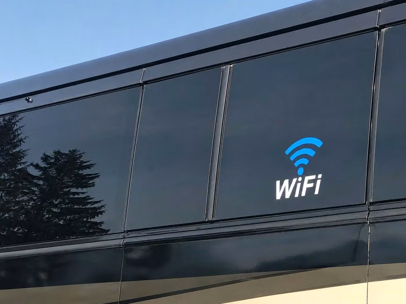 aiken 30 passenger minibus wifi
